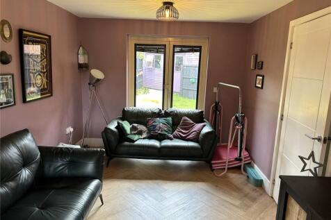 Flanders Close, Bicester, OX26 photo 3