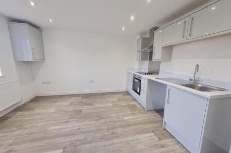 Elizabeth Court, WAKEFIELD photo 5