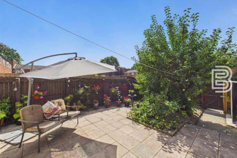 Rear Garden (3).jpg