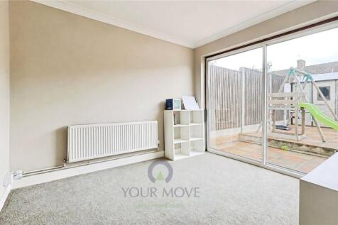 Axminster Crescent, Welling, DA16 photo 4