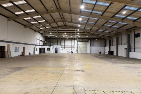 Distribution Warehouse to rent Image 10