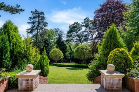 WHISTLER HOUSE EXTERNALS  (21).jpg