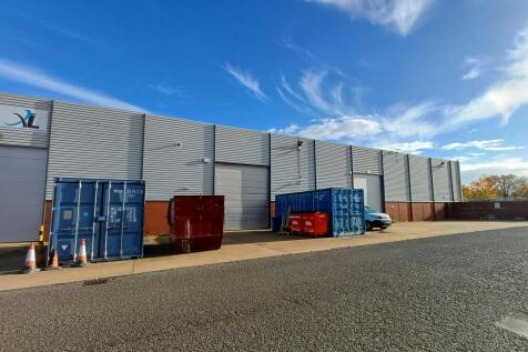 3 garamonde drive yard.jpg