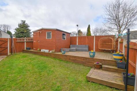 33 Cumberland Close Garden b.jpg