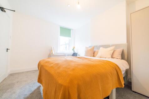 Lrg_Call 02920 668585 to secure your viewing _2 (1