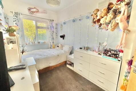 Bedroom 2 (Ground Floor)