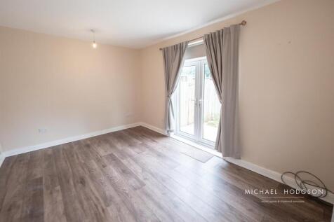 Rose Crescent, Whitburn, Sunderland photo 3