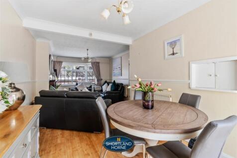 Lounge / Dining Room