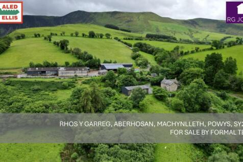 Particulars Rhosygarreg- FM  AE-1_edited-3.jpg