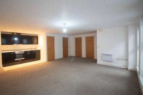 Living / Dining Area