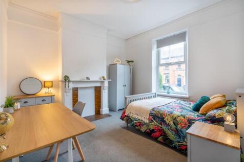 4-bed terraced on Brunswick Street, Sheffield, £498/mo