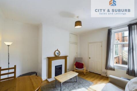 CAM01351G0-PR0037-STILL012