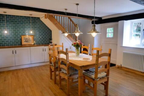 EAST WING RECEPTION ROOM