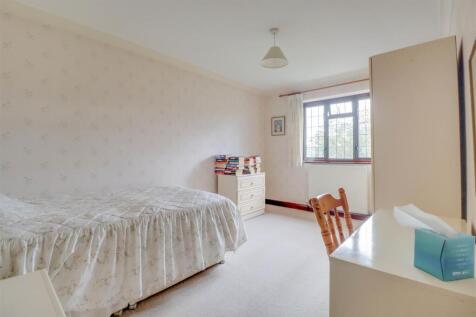 35 RIVERSIDE WALK WICKFORD-11.jpg