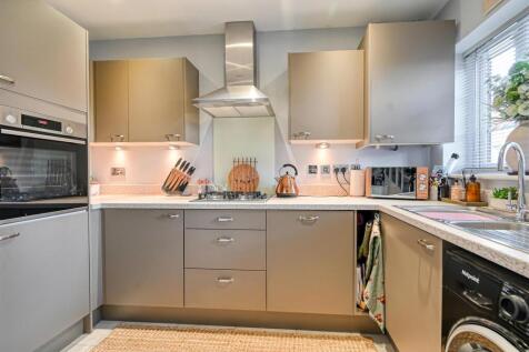 25 Staley Grove-1.jpg