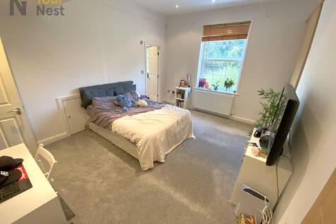 Cottage Road, Leeds, Headingley, LS6 4DD. En-Suites.  photo 4