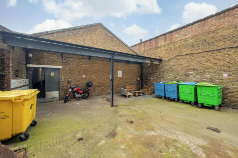 Camden Road 394-0...