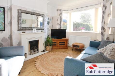 BAY FRONTED LOUNGE