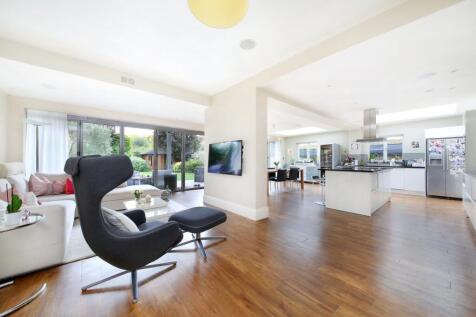 Kitchen/Reception