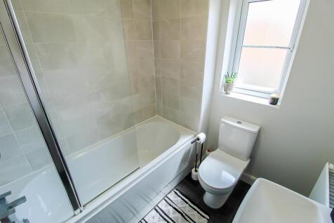 BATHROOM/W.C.