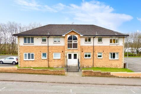 Queen Elizabeth Gardens, Clydebank two bedroom fir