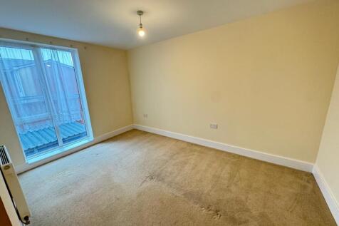 Marston Walk, Marnel Park, Basingstoke, RG24 photo 4