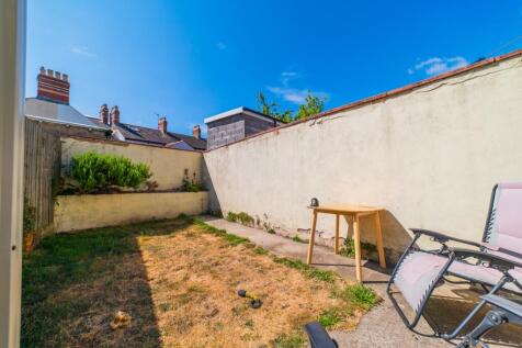 Call 02920 454555 to secure your viewing_2