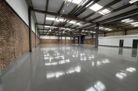 Light Industrial to rent Image 4