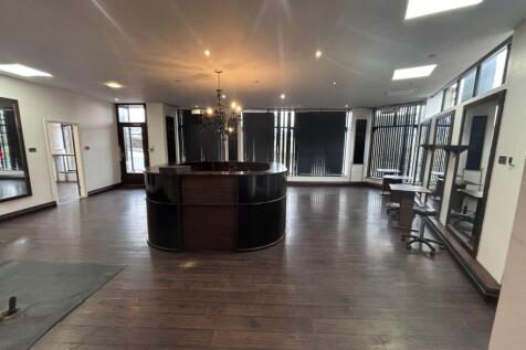 Retail Property (high street) to rent Image 10