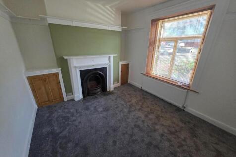 Living Room.jpg