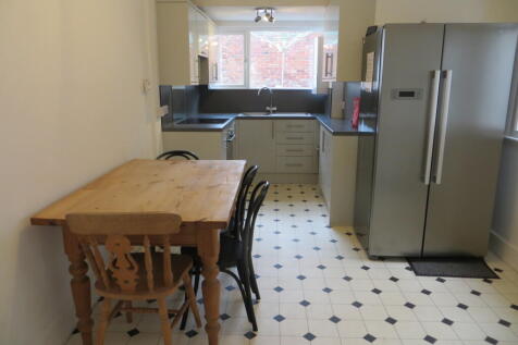 Priory Road, Exeter photo 4