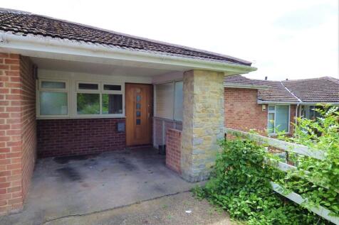3-bed semi-detached on Chalk Ridge, Winchester, £1,750/mo