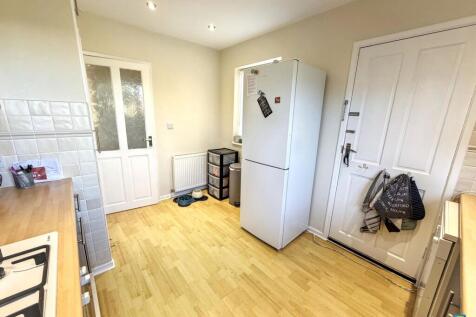 Canterbury Way, Wideopen, Newcastle upon Tyne, Tyne and Wear, NE13 6JN photo 4