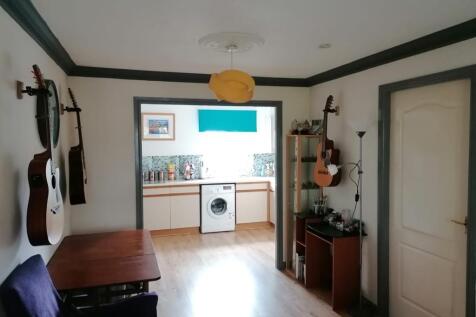 Belfry Court, Outwood, Wakefield, West Yorkshire, WF1 3TY photo 2