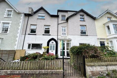 Llandudno, LL30 - property photo
