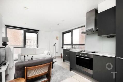 Kitchen/Dining (Main