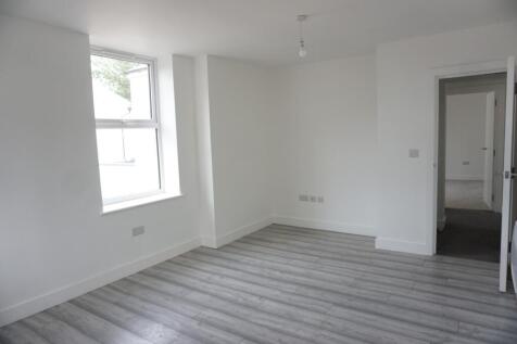 Third Avenue, Nottingham, NG7 photo 3
