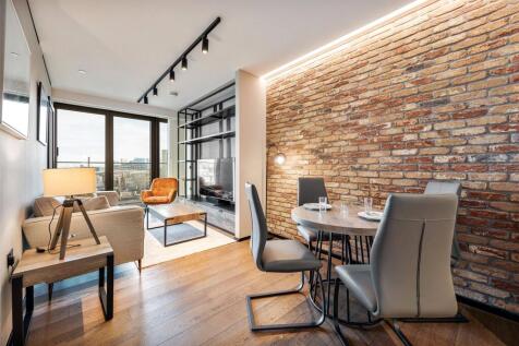 London, EC2A - property photo