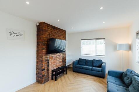 6-bed house on Forest Road, Loughborough, £3,250/mo