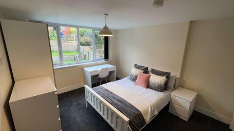 Harrington Drive, Nottingham photo 5