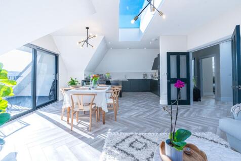 Living/Dining Room/Kitchen
