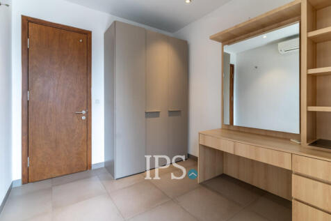 18th Floor 2 Bedroom Condo For Sale - Embassy Central, BKK1, Phnom Penh