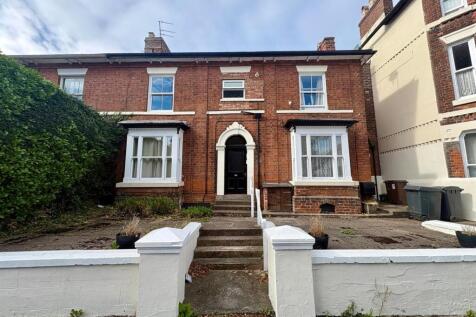 1-bed flat on Flat 3, 28 Stubbs Road, Wolverhampton, £650/mo