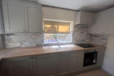Mount Road, Tettenhall photo 4