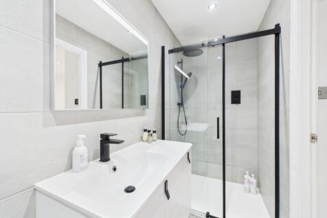 CAM02093G0-PR0067-STILL014