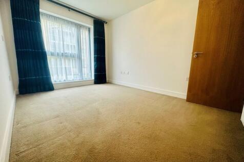 Monument Court, Woolners Way, Stevenage photo 5