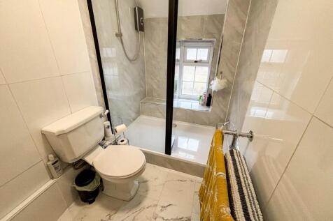 tlc_77104c2f-1094-413c-8ded-460c7adfaf27_3814104.j