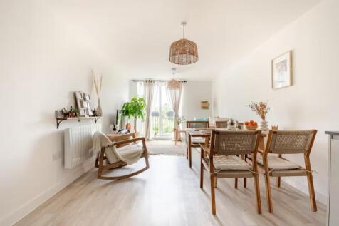 5f37c8f3-fcbf-4272-8ae0-1374b9c90a3a