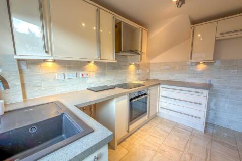 Sutherland Drive, Bedworth, CV12 photo 3