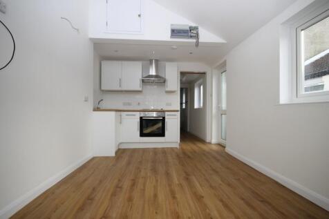 Open Plan Lounge/kit